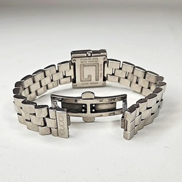 Authentic Gucci "G" 3600L Ladies 29mm Watch - Picture 8 of 13